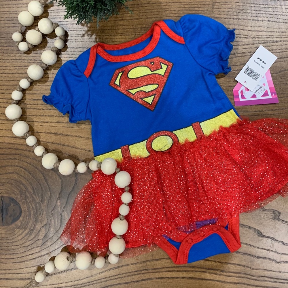 *NWT* Superman Girl Costume
